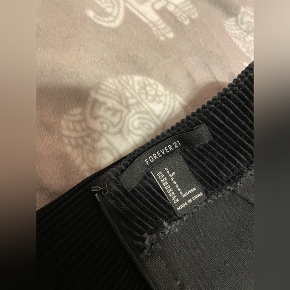 F21‎ SMALL Corduroy Baseball Stitch Lace up Black Mini skirt - Picture 17 of 17